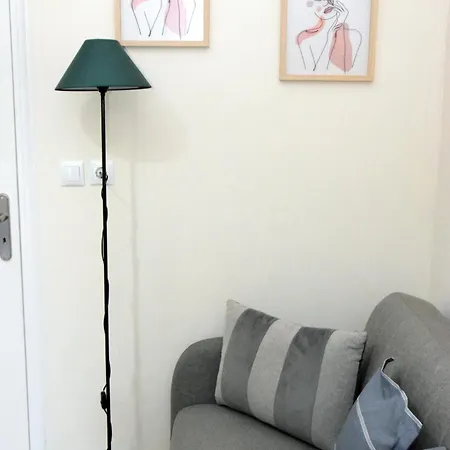 Dimitra's Petalídhion